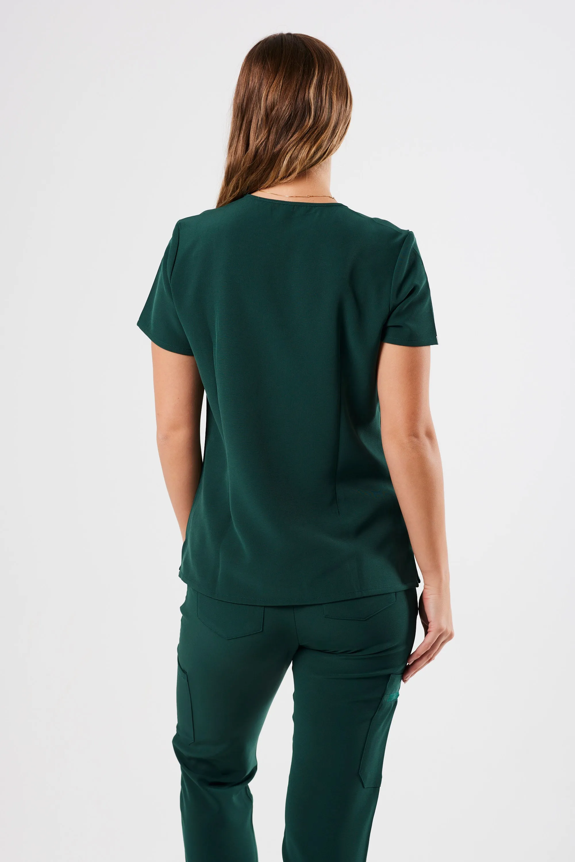 FLEX ONE-POCKET WOMEN'S SCRUB TOP (EMERALD GREEN)