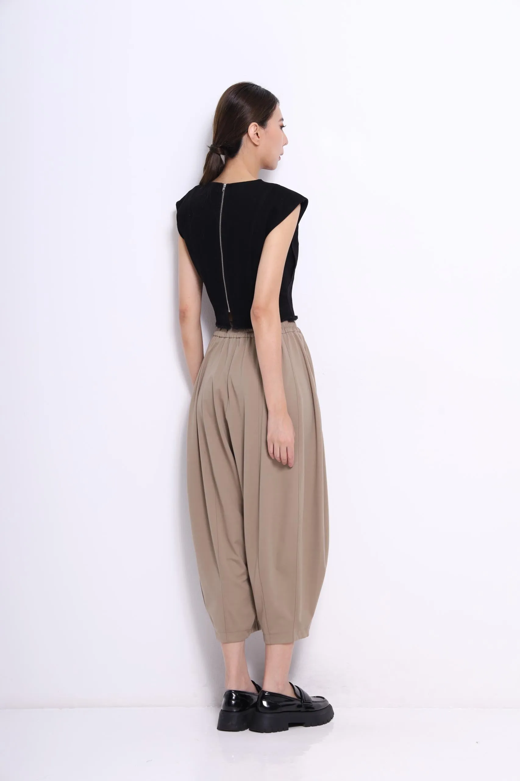 Hera Relaxed Pleated Pants