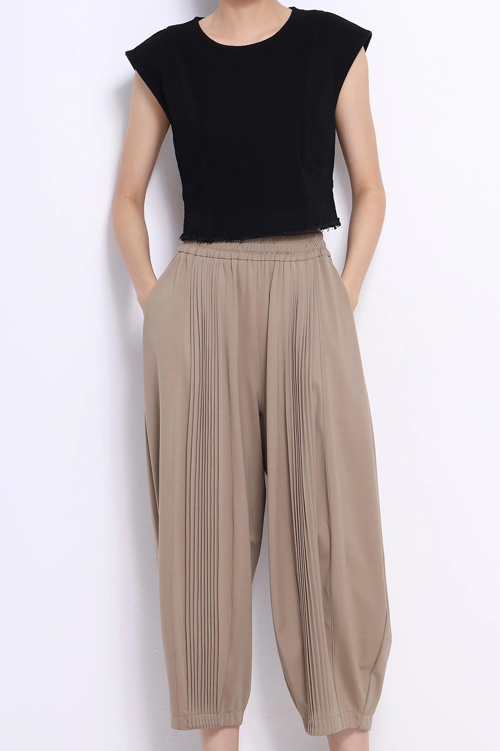 Hera Relaxed Pleated Pants