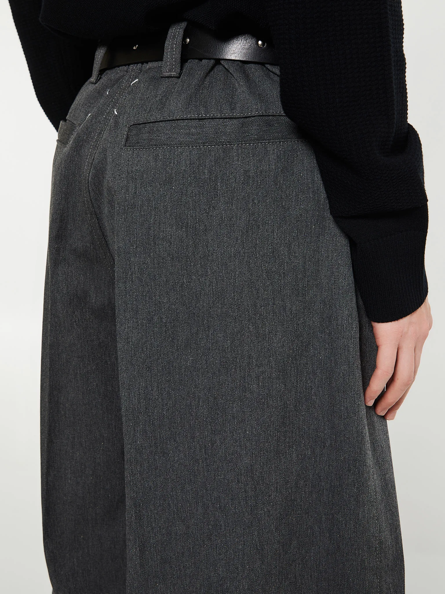 Pleated Trousers in Anthracite Melange