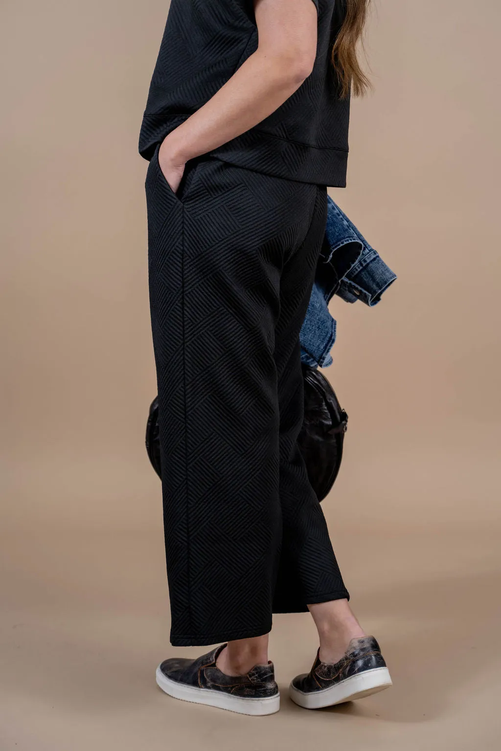 Raised Woven Relaxed Bottom Pants