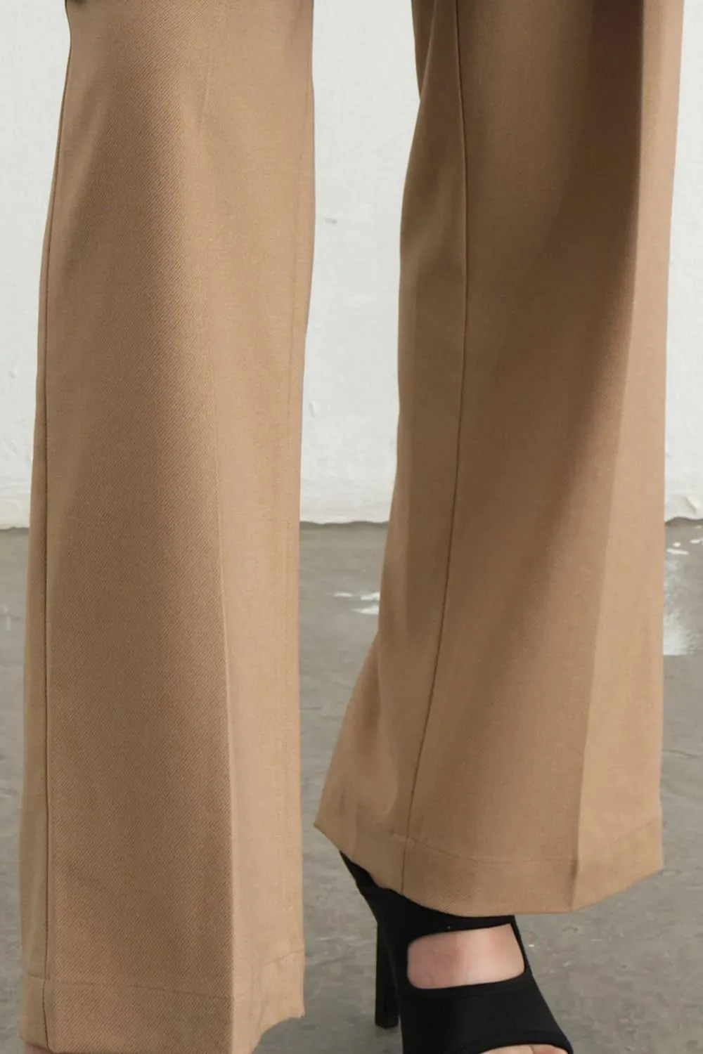 Thomasin Pleated Trousers